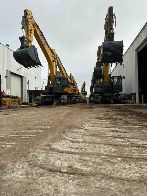 شقة 4 غرف على شارع تجاري